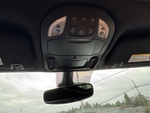 New 2026 Chrysler Pacifica Pinnacle image 24