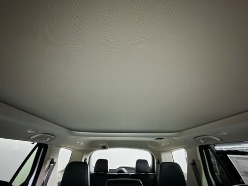 New 2025 Honda Pilot Touring image 27