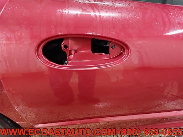 Used 2001 Chevrolet Corvette Coupe w/ Preferred Equipment Group2 RWD image 19