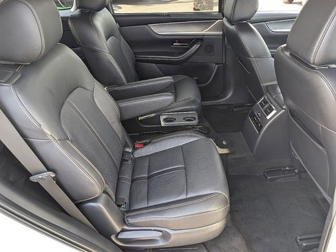 Used 2024 MAZDA CX-90 Plug-In Hybrid w/ Premium Pkg AWD/4WD image 22