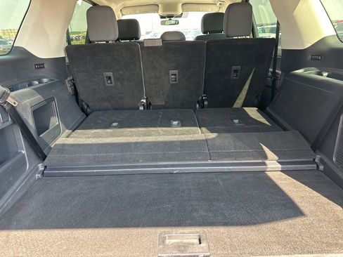 Used 2025 Ford Expedition Active AWD/4WD image 29