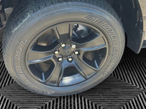 Used 2023 RAM 1500 Big Horn AWD/4WD image 9