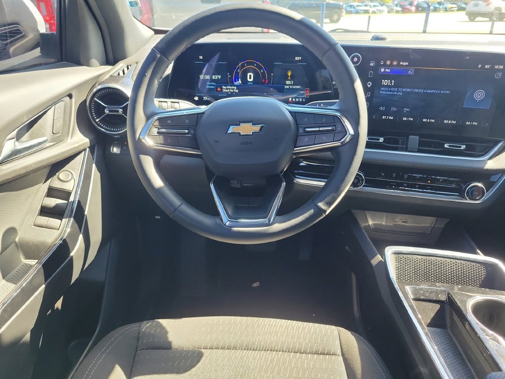 Used 2025 Chevrolet Equinox LT FWD image 14