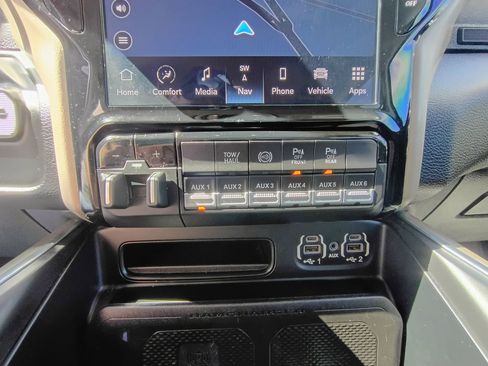 Used 2024 RAM 3500 Laramie image 20