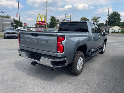 Used 2024 Chevrolet Silverado 3500 LTZ w/ LTZ Plus Package image 4