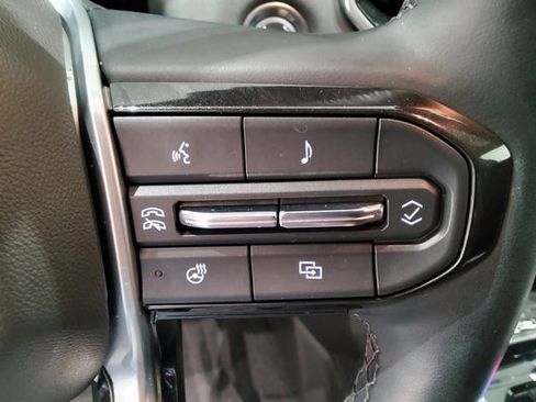 Used 2024 Chevrolet Colorado LT w/ LT Convenience Package III image 28