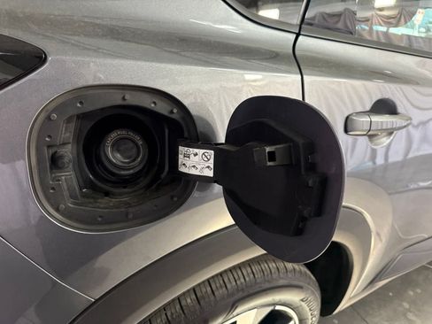 Used 2026 Nissan Rogue SL FWD image 14