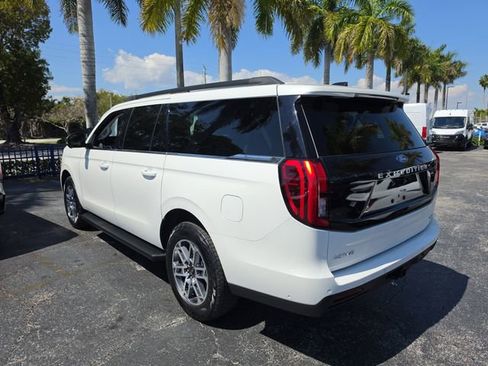 Used 2025 Ford Expedition Max Active image 3