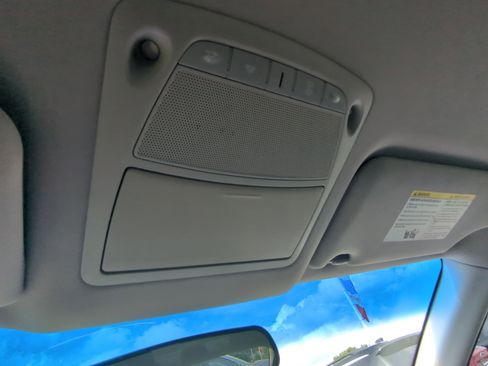 Used 2015 Nissan Altima 2.5 SV FWD image 19