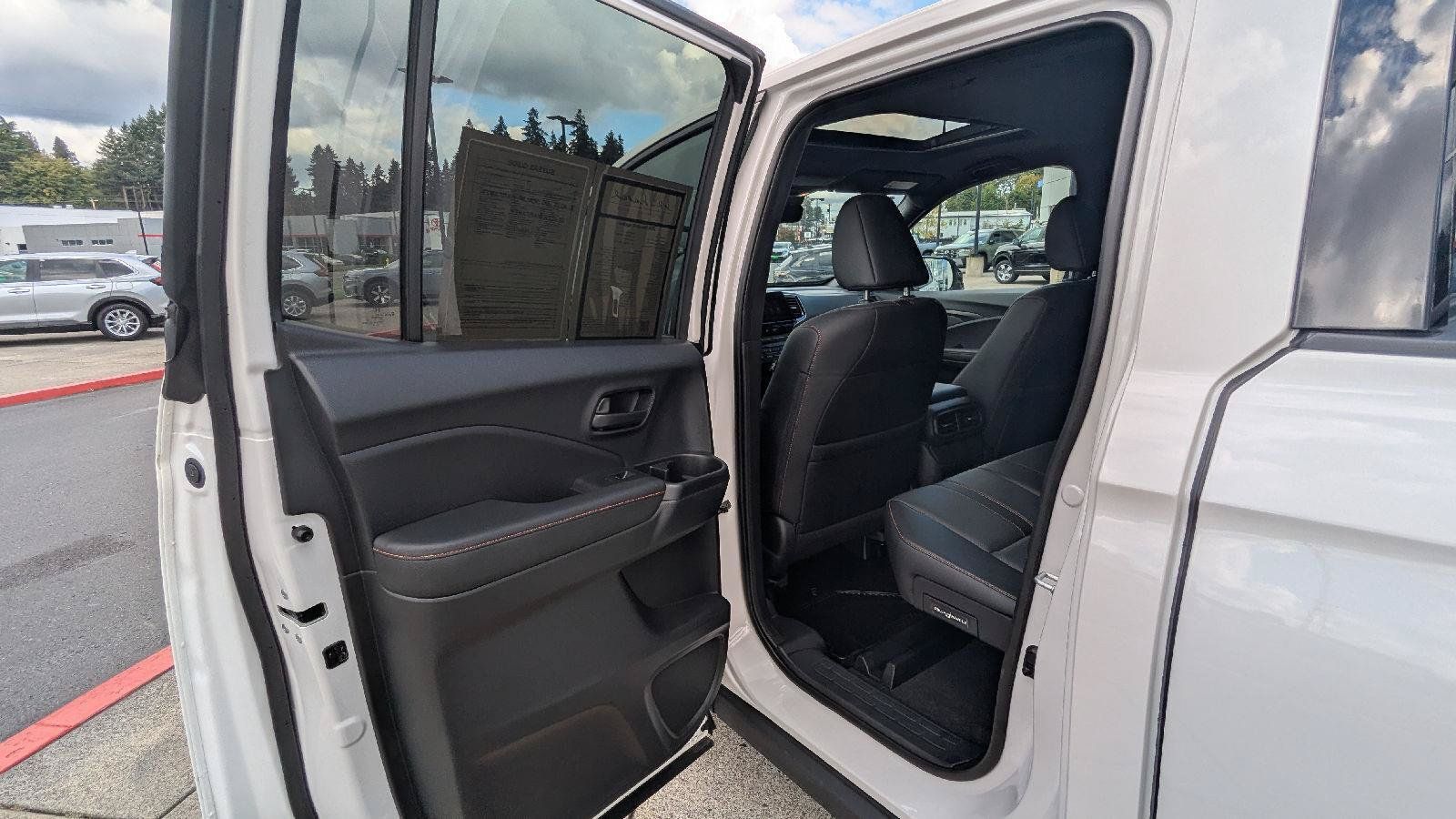 Used 2024 Honda Ridgeline TrailSport image 12