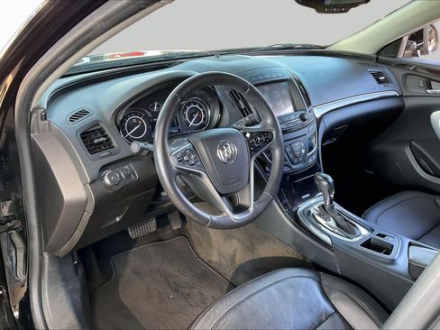 Used 2017 Buick Regal Premium w/ Driver Confidence Package #2 FWD image 16