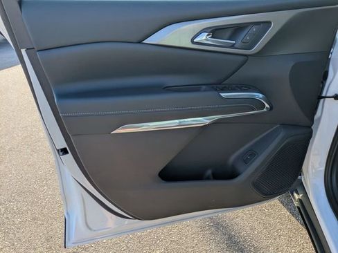New 2026 Chevrolet Traverse LT w/ Driver Confidence Package FWD image 9