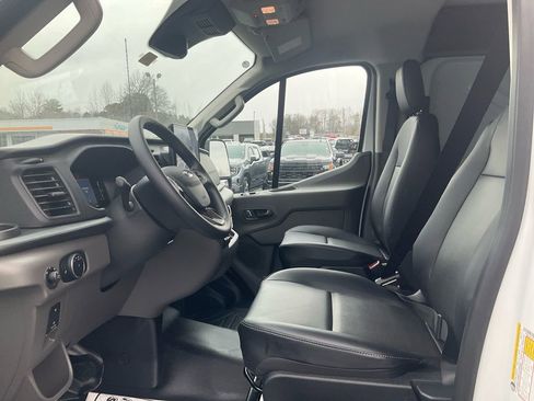 New 2026 Ford Transit 250 Low Roof RWD image 14