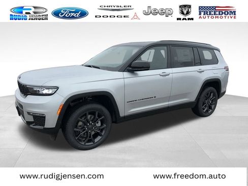 New 2025 Jeep Grand Cherokee L Limited w/ Trailer Tow Package image 12