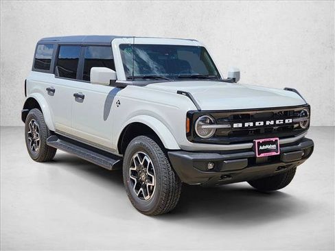 New 2026 Ford Bronco Outer Banks AWD/4WD image 6