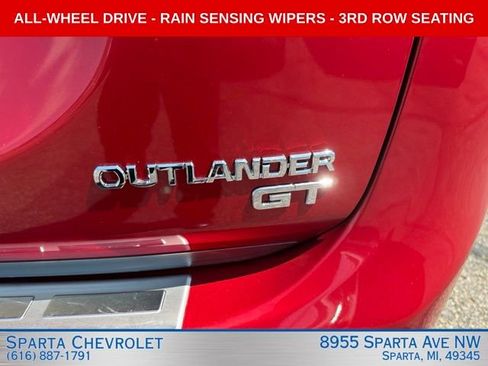Used 2015 Mitsubishi Outlander GT AWD/4WD image 6