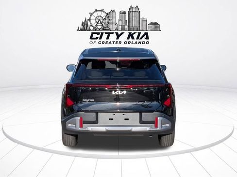 New 2027 Kia Seltos S FWD image 5