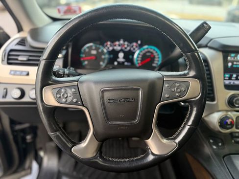 Used 2019 GMC Yukon Denali w/ Denali Ultimate Package AWD/4WD image 18
