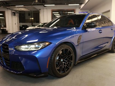 Used 2021 BMW M3 Competition image 3