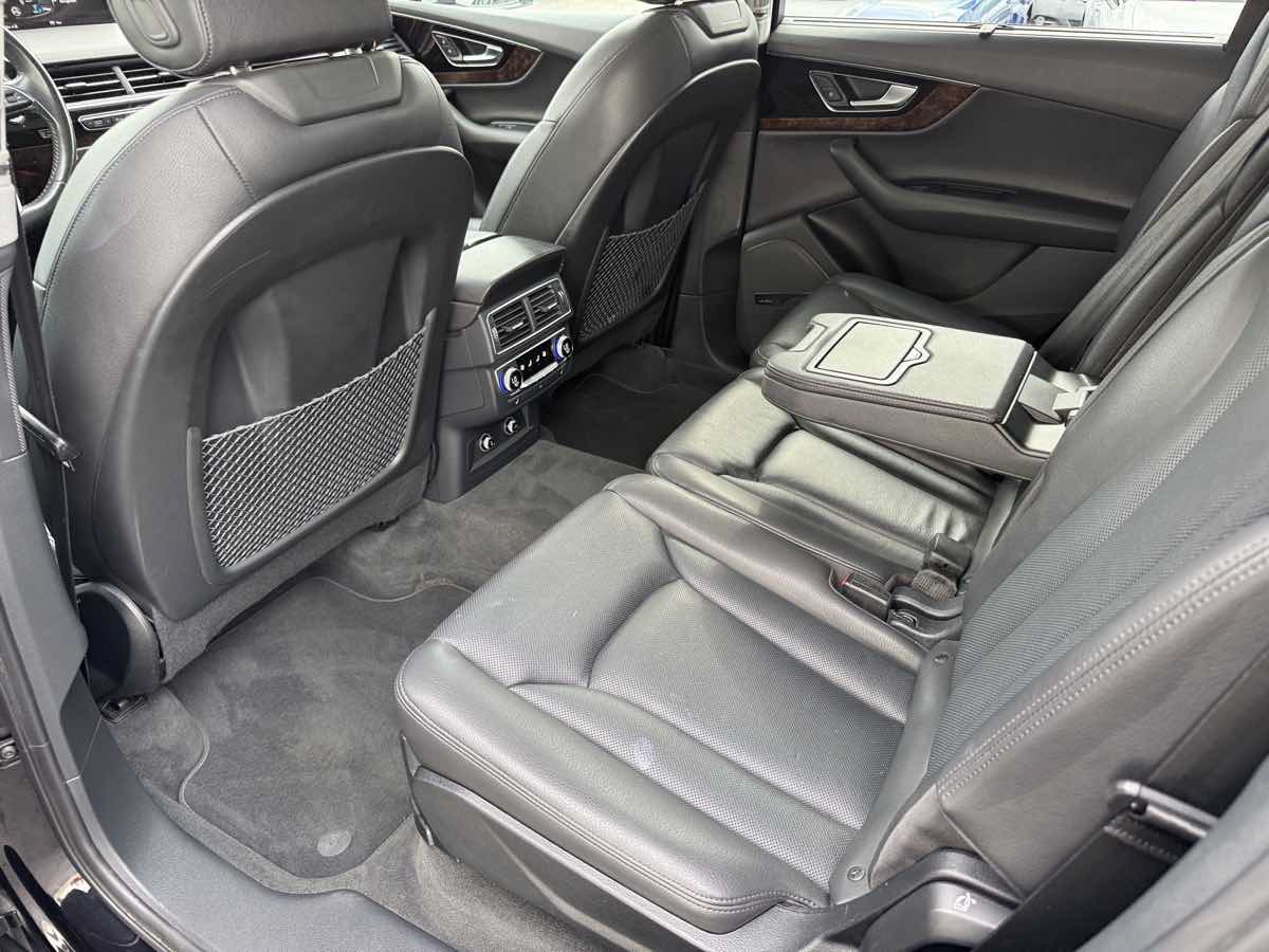 Used 2018 Audi Q7 3.0T Prestige w/ Prestige Package AWD/4WD image 21