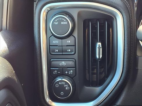 Used 2020 Chevrolet Silverado 1500 LT w/ All-Star Edition image 16