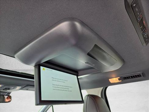 Certified 2024 Toyota Sienna Platinum AWD/4WD image 18
