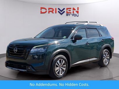 Used 2022 Nissan Pathfinder SL w/ SL Black Package