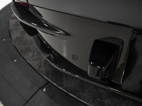 Used 2024 Aston Martin DB12 Coupe RWD image 26
