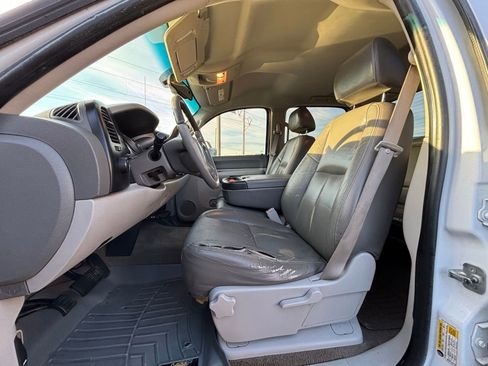 Used 2007 GMC Sierra 1500 SLE w/ SLE/SLT Trailering Package AWD/4WD image 12