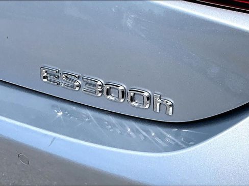 Used 2023 Lexus ES 300h F Sport FWD image 10