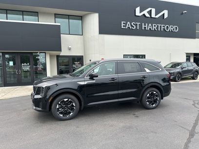 New 2025 Kia Sorento S