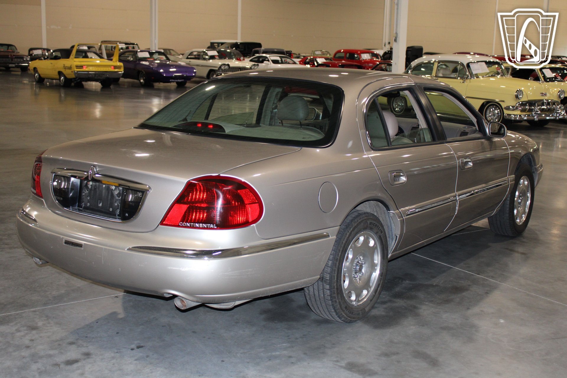 Used 1999 Lincoln Continental FWD image 5