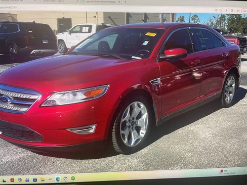 Used 2012 Ford Taurus SHO image 1