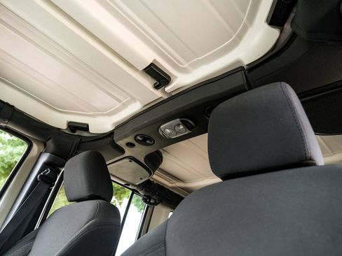 Used 2016 Jeep Wrangler Unlimited Sport AWD/4WD image 30