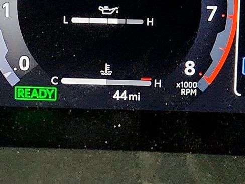 Used 2025 Toyota Tacoma TRD Sport image 15