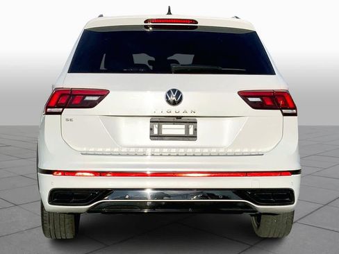 Used 2022 Volkswagen Tiguan SE R-Line image 5