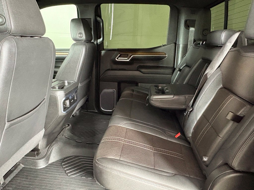 Used 2022 Chevrolet Silverado 1500 High Country w/ High Country Premium Package RWD image 45