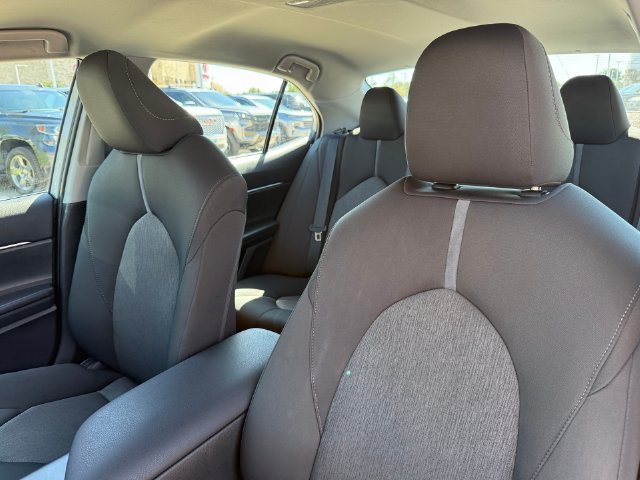 Used 2023 Toyota Camry LE FWD image 15
