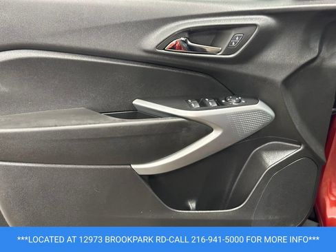 Certified 2024 Chevrolet Trax RS w/ Driver Confidence Package FWD image 7