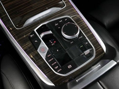 Used 2023 BMW X7 xDrive40i w/ Premium Package AWD/4WD image 16