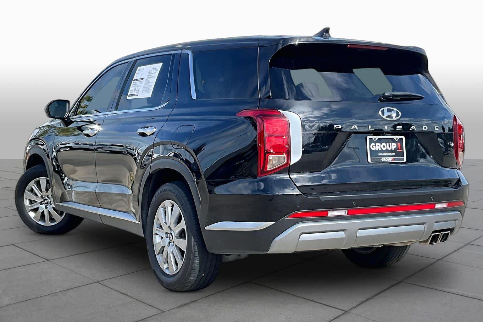 Used 2023 Hyundai Palisade SE FWD image 10