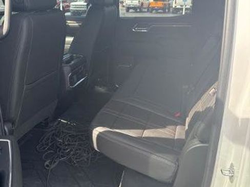 Used 2024 Chevrolet Silverado 1500 High Country image 4