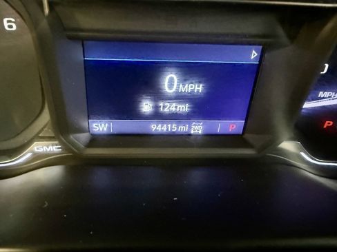 Used 2020 GMC Sierra 1500 Elevation w/ Elevation Value Package image 20