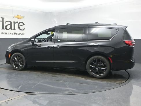 Used 2023 Chrysler Pacifica Touring-L w/ S Appearance Package FWD image 52