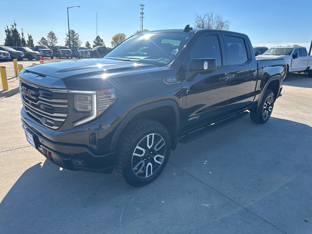 Used 2024 GMC Sierra 1500 AT4 w/ Technology Package AWD/4WD image 32
