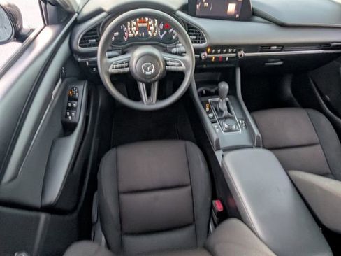 Used 2021 MAZDA MAZDA3 s image 8