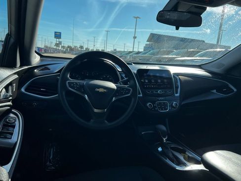 Used 2024 Chevrolet Malibu LT image 28