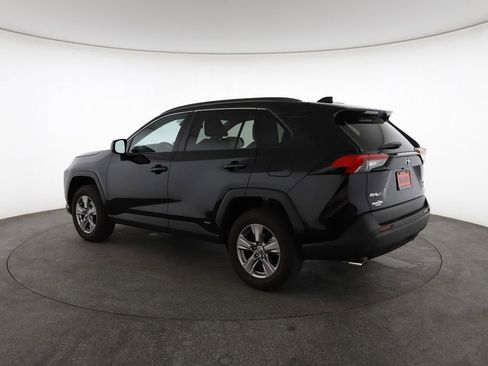 Used 2025 Toyota RAV4 LE image 9