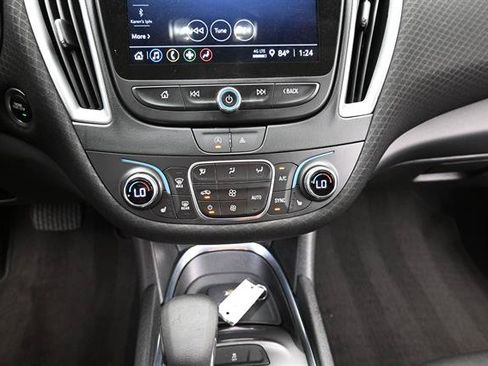 Used 2023 Chevrolet Malibu LT FWD image 12