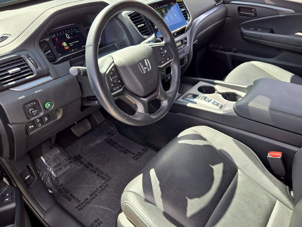 Used 2024 Honda Passport EX-L image 11